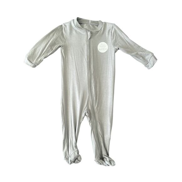 NWT Milkberry Sage Green Bamboo Footed Pajamas 6-9m - Picture 1 of 4